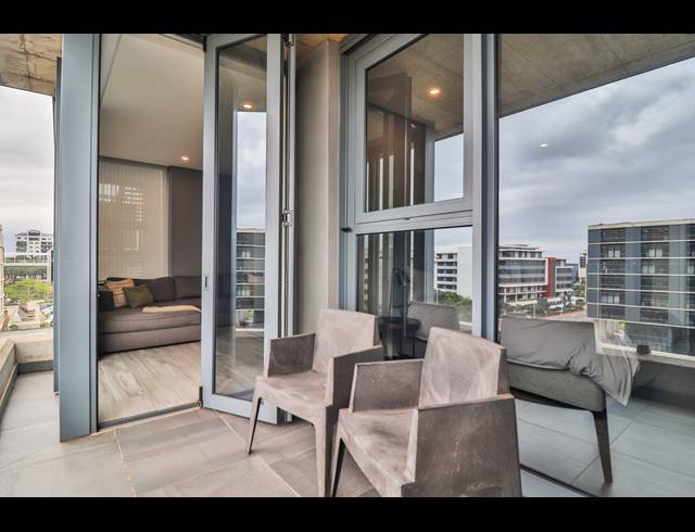 2 BEDROOM APARTMENT FOR SALE IN UMHLANGA RIDGE